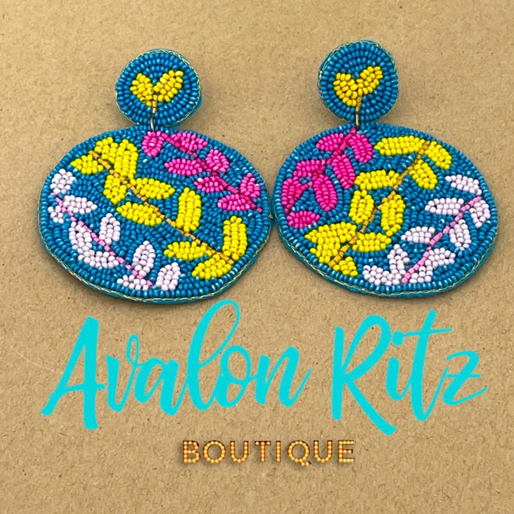 🎉💕Taylor Multicolor Beaded Earrings